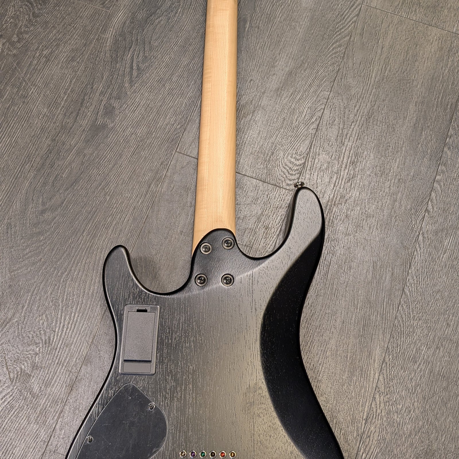 Pre Owned X-6 Black