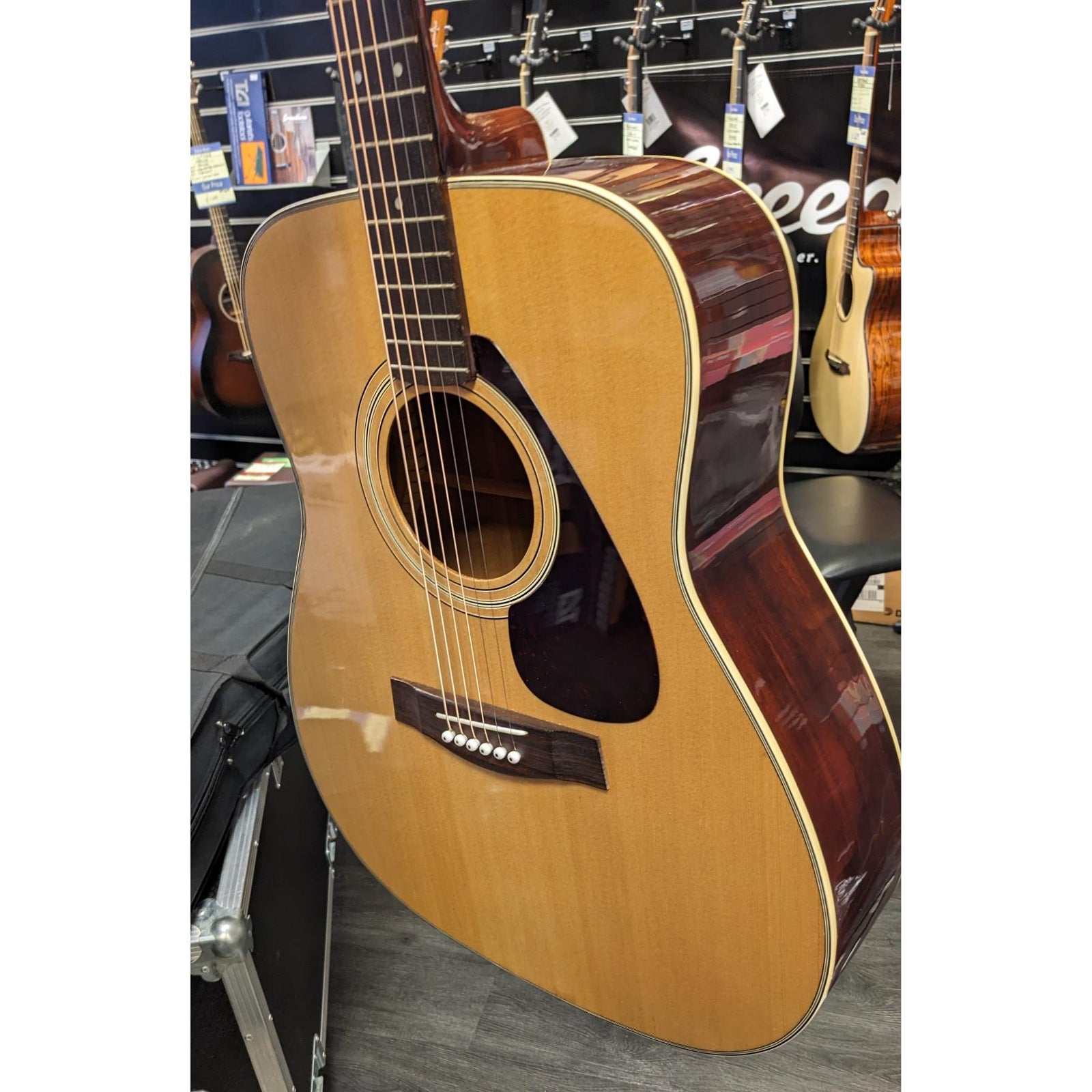 FG 335 Acoustic Guitar 1977-1981