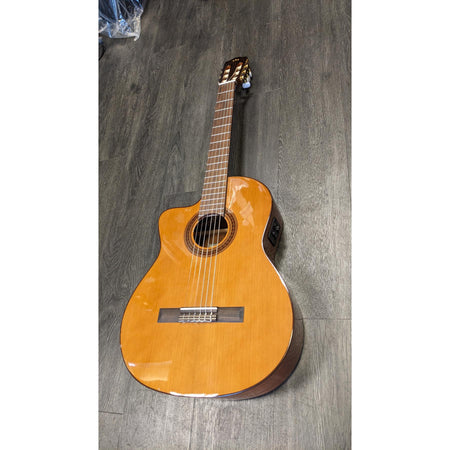 C5 CE Lefty Classical Pre-Owned