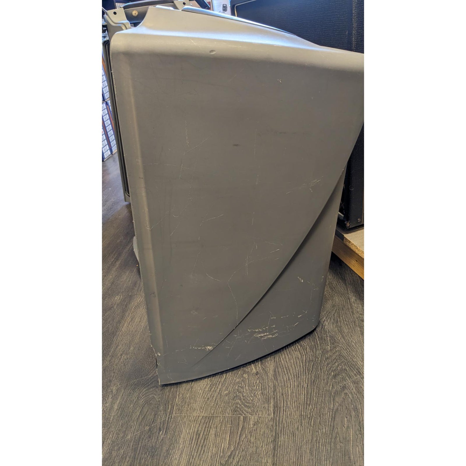 Passport P-250 Compact PA System 250w