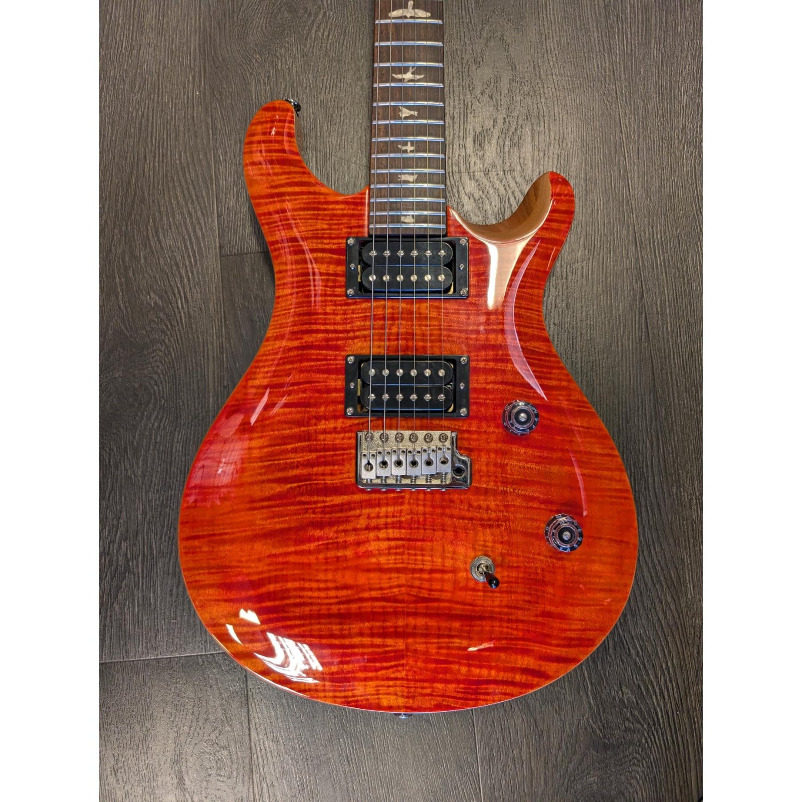 SE CE 24 Blood Orange(Pre Loved - Mint)