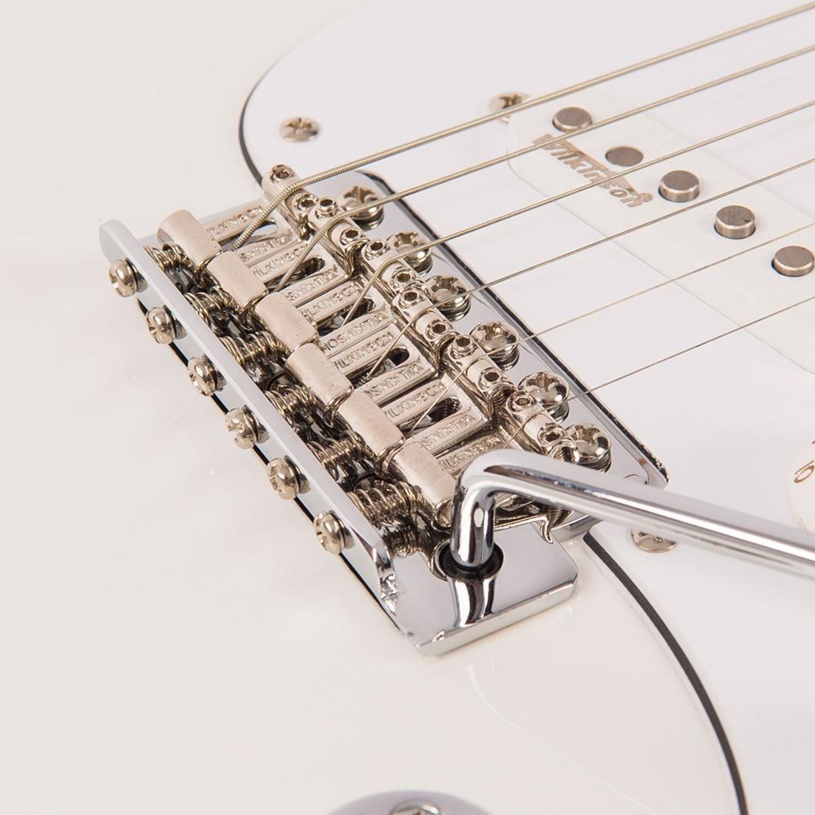 V6JMH STRAT TYPE OLYMPIA WHITE